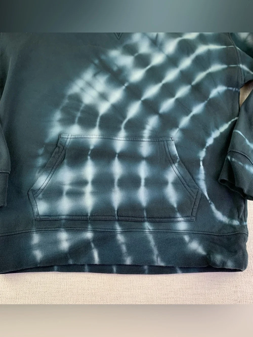 GAP teen size 10 Black and White Tie-Dye Pullover Hoodie long sleeve